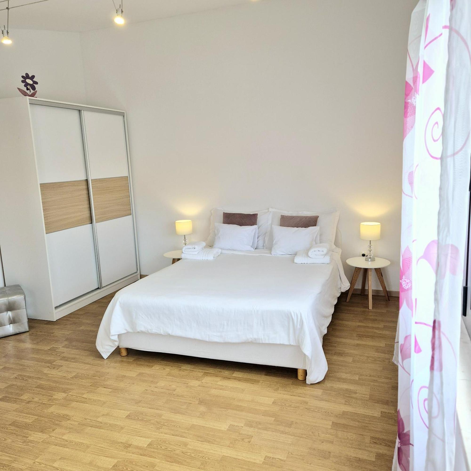Apartments Olivia Kaštela Eksteriør bilde